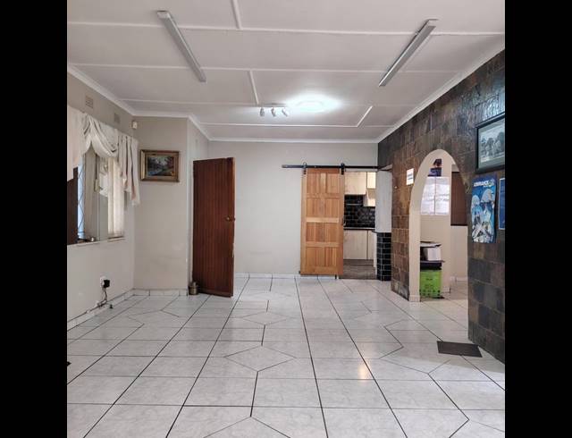 3 BEDROOM HOUSE FOR SALE IN KLIPPOORTJE